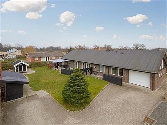 Eghovedvej 32