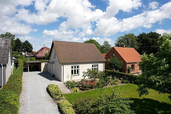 Villaen på Holmsvej 4