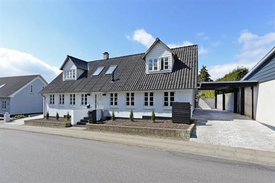 Villaen på Byvejen 15