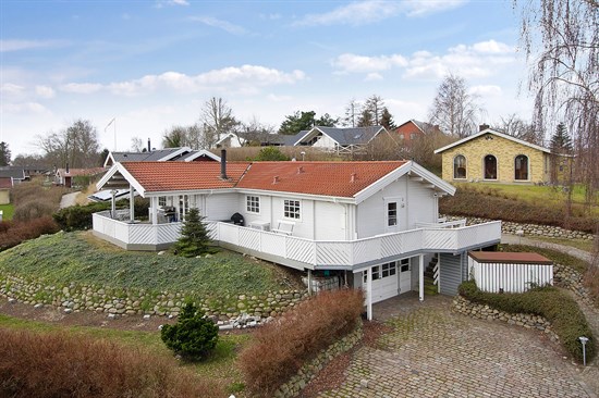 Strandbovej 2