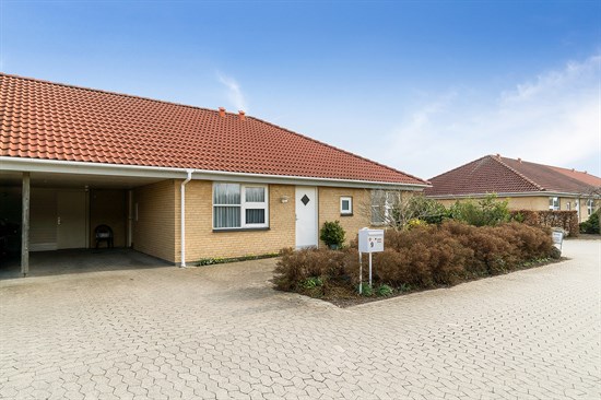 Karolinelunden 9
