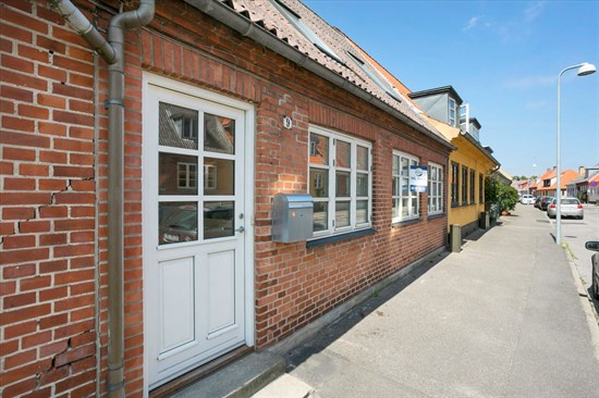 Langgade 9