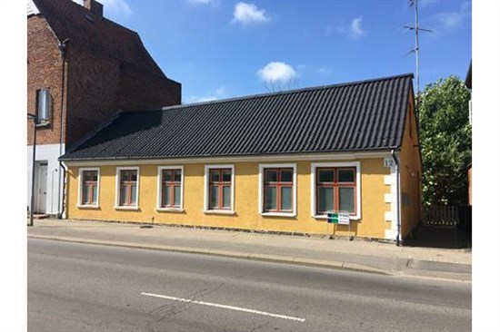 Vesterbrogade 12
