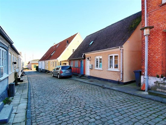 Fiolstræde 11