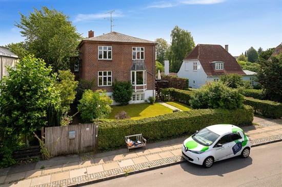Charlottenlundvej 16A