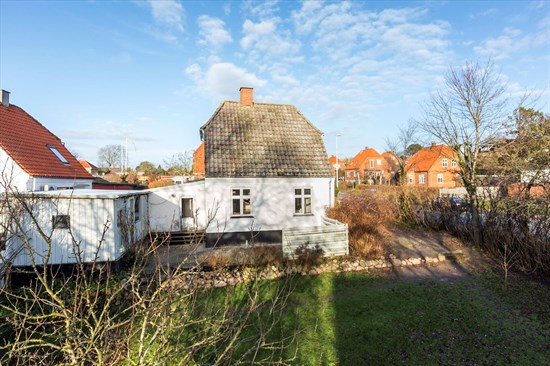 Amtsvejen 46