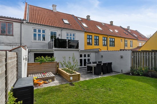 Klostergade 63