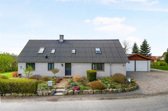 Løgeskov 33