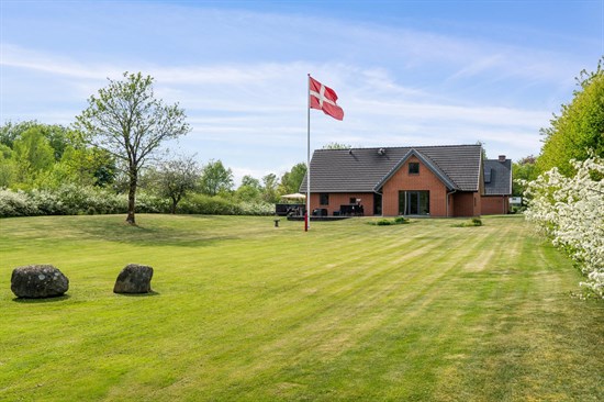 Langgade 84