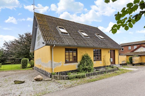 Schousgade 2