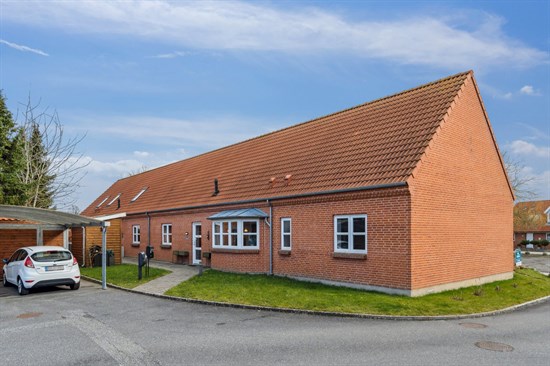 Benløse By 30C