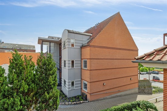 Posthaven 13, 1. th