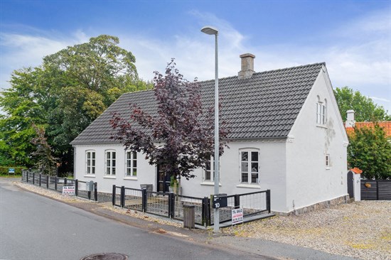 Hoelvej 12