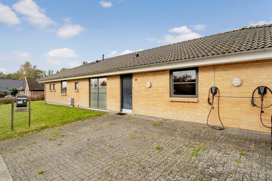 Hus – Barrit, Hovedsbanke - Visning 2