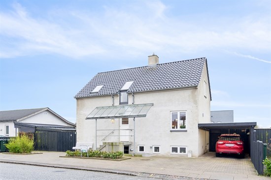 Villaen på Juni Alle 33