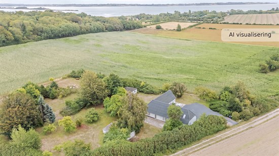 Kuća, 231 m², zemljište 5598 m²