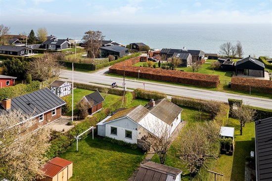 Strandbyvej 8
