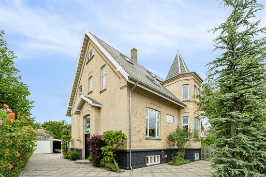Bernstorffsvej 81