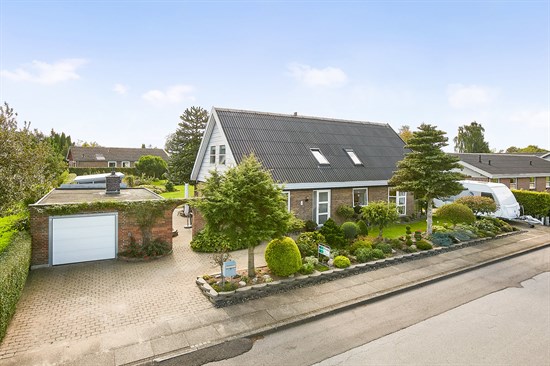 Grønningen 8, Hornsyld