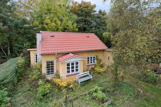 Tulstrupvej 10