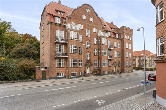 Sundvej 1, 3. th.