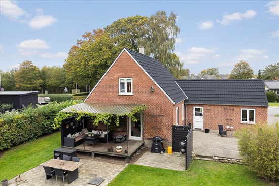 Hvidstenvej 33, Hvidsten