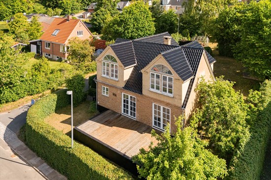 Syrenvej 16, Laurbjerg