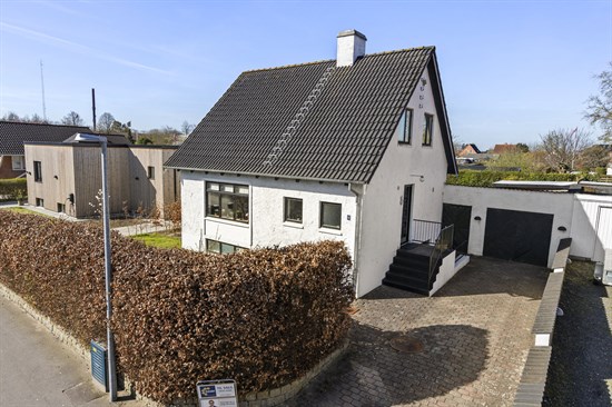 Astersvej 8