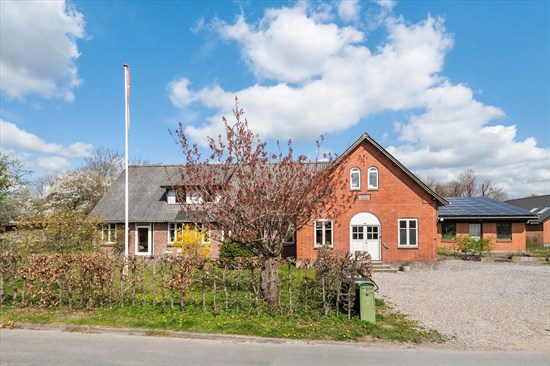 Hyacintvej 4, Halling