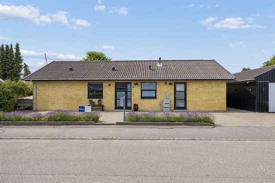 Dom, 152 m², działka 746 m²