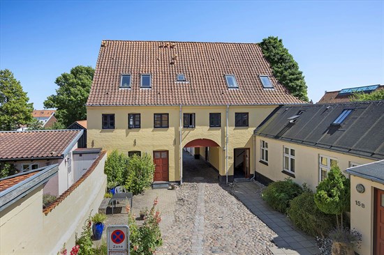 1-bed apartment, 69 m²