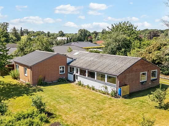 Ház, 156 m², telek 1000 m²