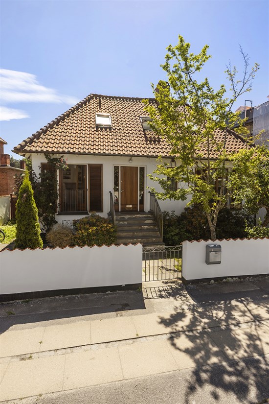 Shtëpi, 160 m², tokë 521 m²