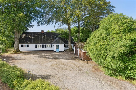 Kuća, 94 m², zemljište 1256 m²