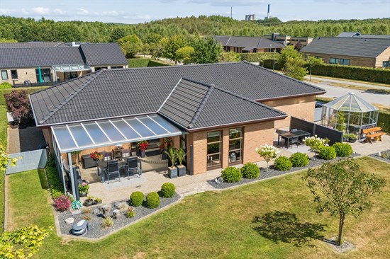 Kuća, 135 m², zemljište 782 m²