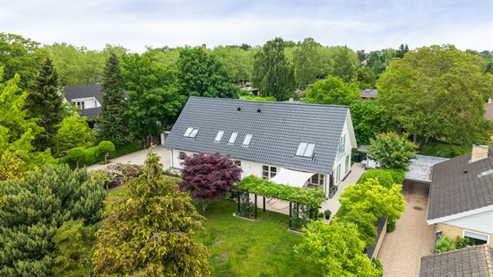 Dom, 288 m², działka 1206 m²