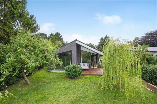 Ev, 162 m², arsa 815 m²
