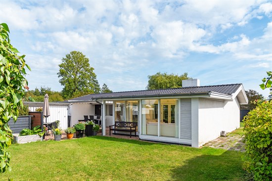 Ev, 154 m², arsa 730 m²