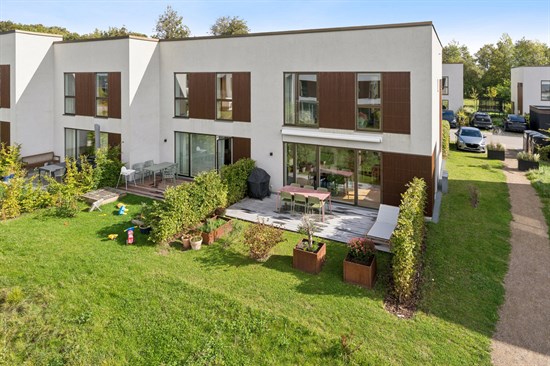 Hus, 135 m², tomt 165 m²