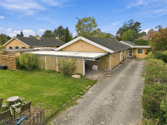 Ház, 152 m², telek 1115 m²