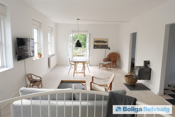 Vedbæk Strandvej 327, st., 2950 Vedbæk