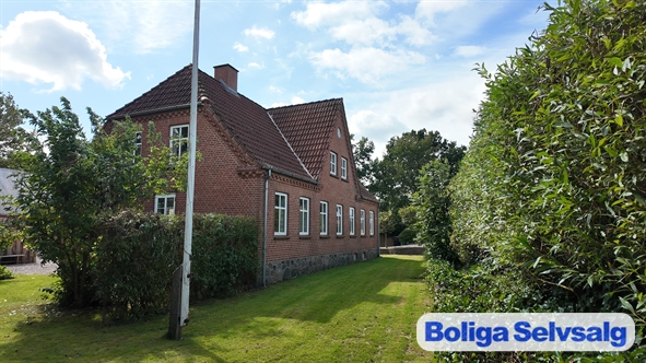 Iller Byvej 25, 8643 Ans by