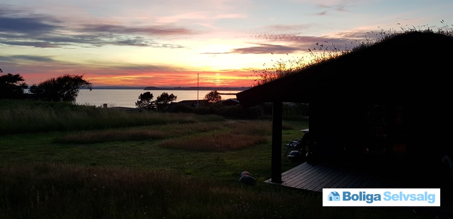 Vestre Strandvej 53A, Landborup, 8420 Knebel
