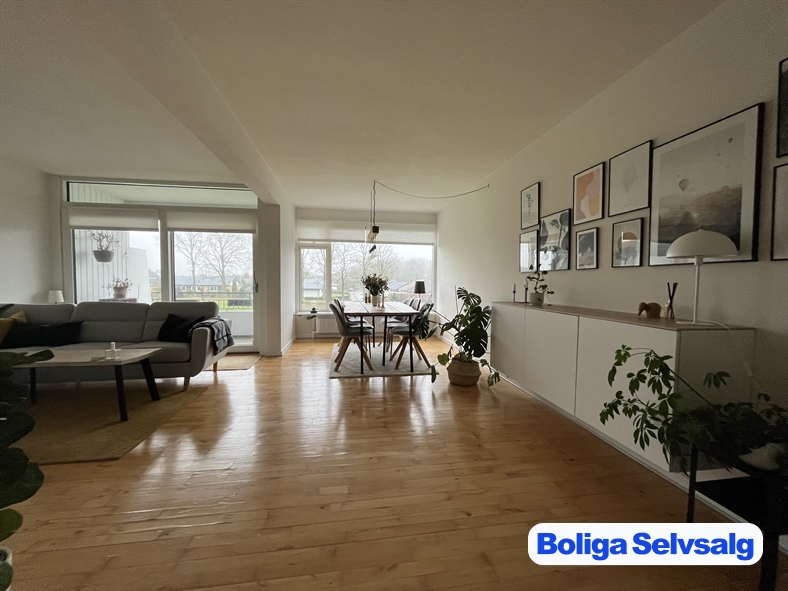 Spøttrupvej 52, 1. tv., Tjørring, 7400 Herning