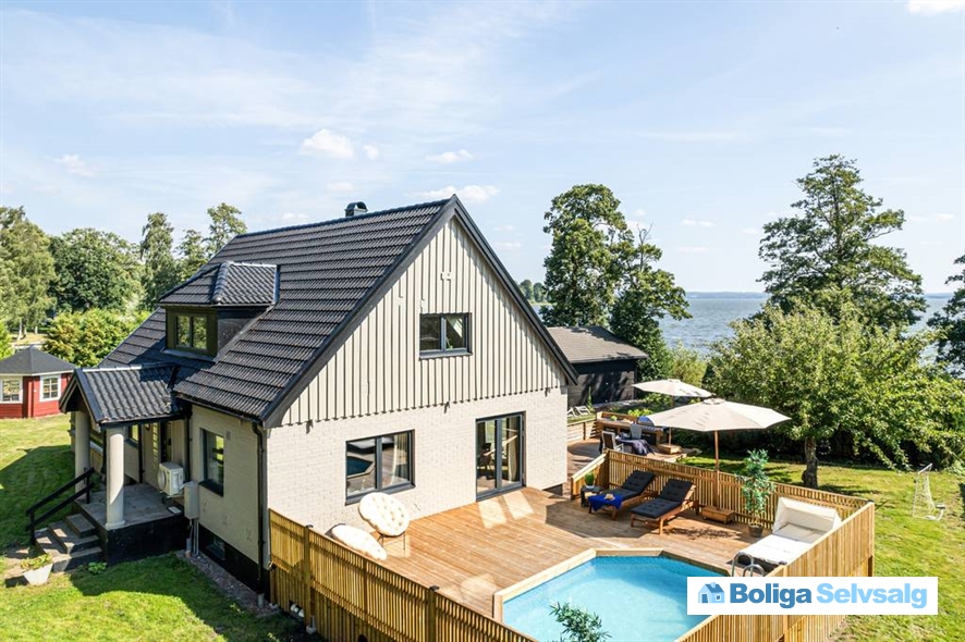 Bosjökloster 686, 2.