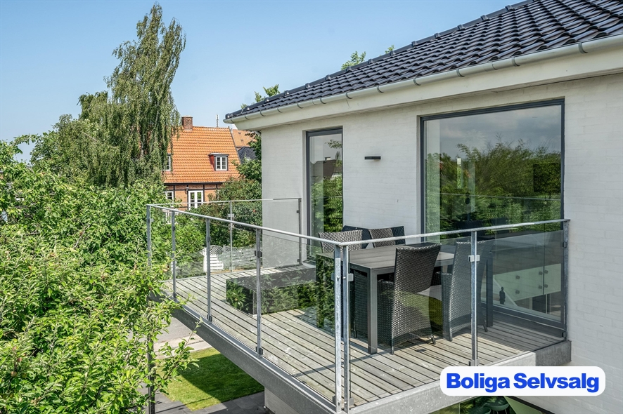 Merianvej 11, 2900 Hellerup